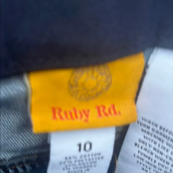 Ruby Rd. Blue capris - Picture 2 of 3